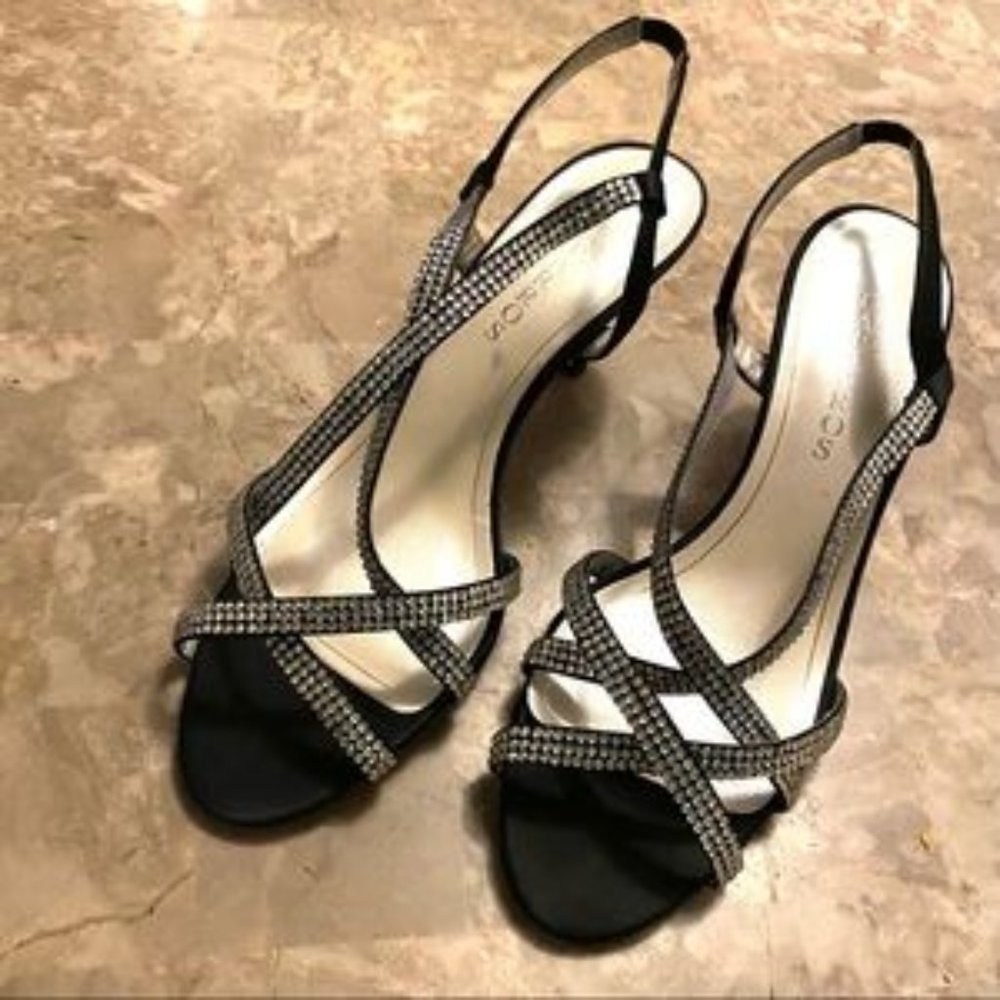 Caparros Size 11 Black Strappy Heels
